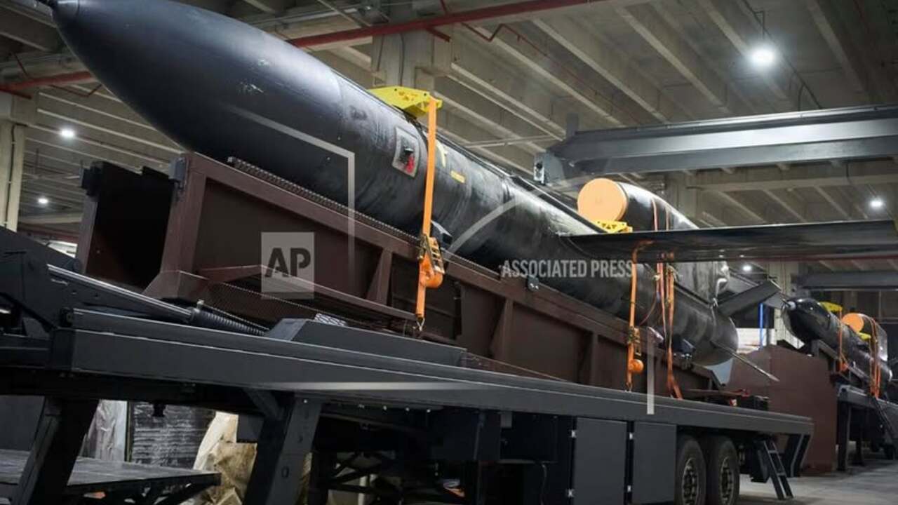 Flamingo Plameniak strela plamene