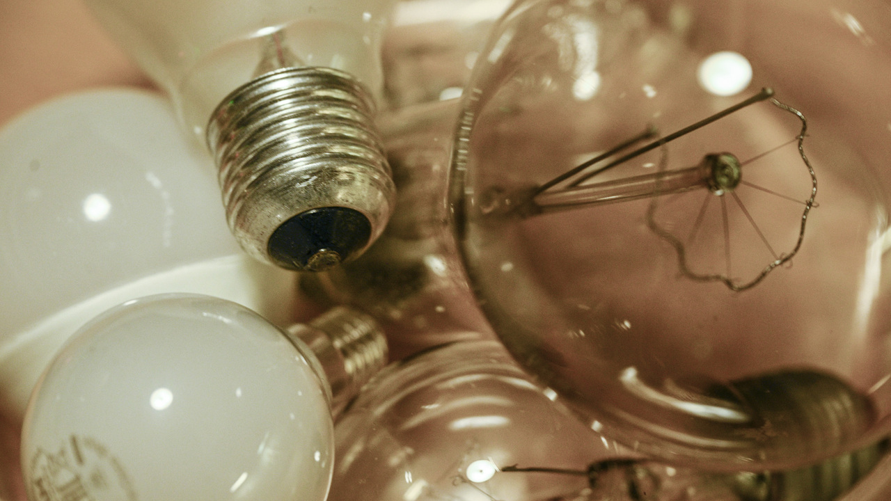 ziarovky elektrina elektricka energia