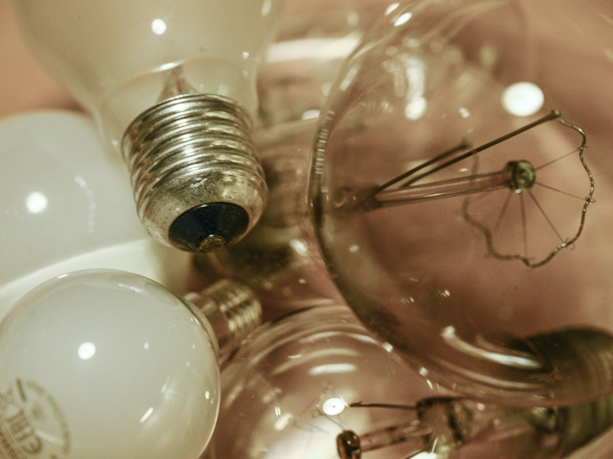 ziarovky elektrina elektricka energia