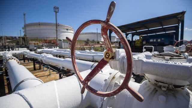 ropa ropovod v chorvatsku ale 