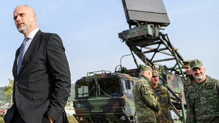 Exminister Sklenár: Musíme si prestať robiť ilúzie, vojna v Európe je už faktom. Prežitie Ukrajiny je kľúčom