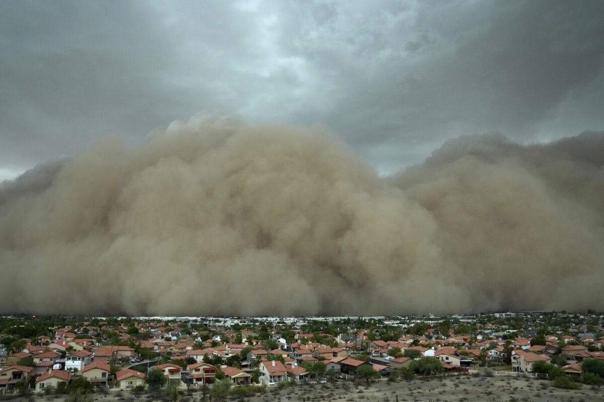 APTOPIX_Extreme_Weather_Monsoon_Arizona614905.jpg