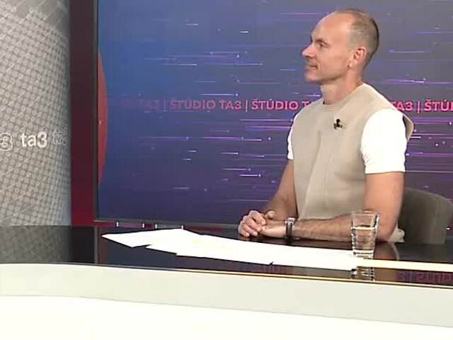 Film, móda aj politické odkazy ovládli Benátky. Slávny festival otvoril brány a na scénu vstupujú megahviezdy