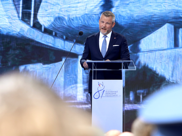 Slovensko sa vie zomknúť, pripomenul Pellegrini. Varoval však, že dnešnú spoločnosť rozkladá nenávisť