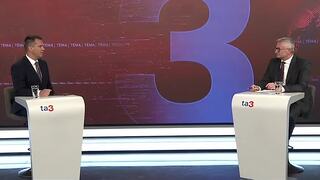 Kde sa končí ústava a začína politika?