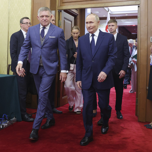 Fico Putin v Číne
