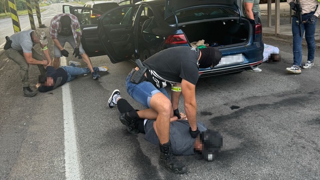 Polícia-chytila-podvodníkov