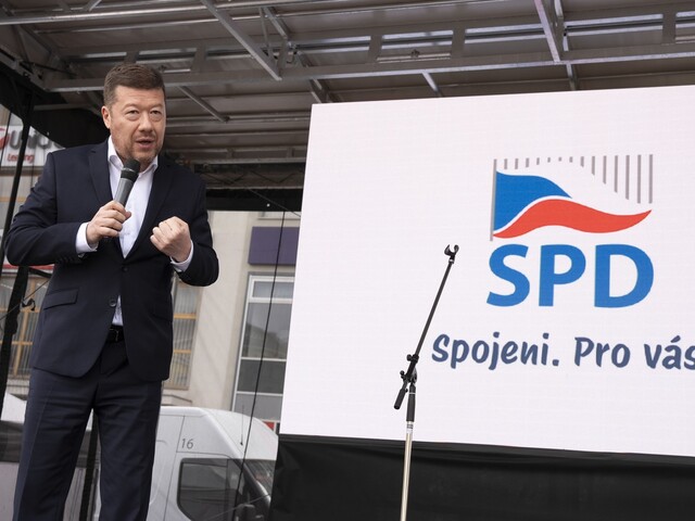 Okamura pre ta3: Fialova vláda ma chce zavrieť za názor. Česko podľa neho na EÚ „dopláca“