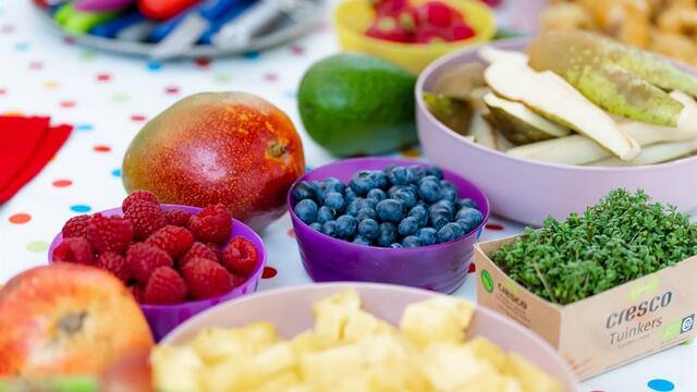 Tento školský rok venuje Kaufland ovocie a zeleninu vyše 25-tisíc deťom.jpg