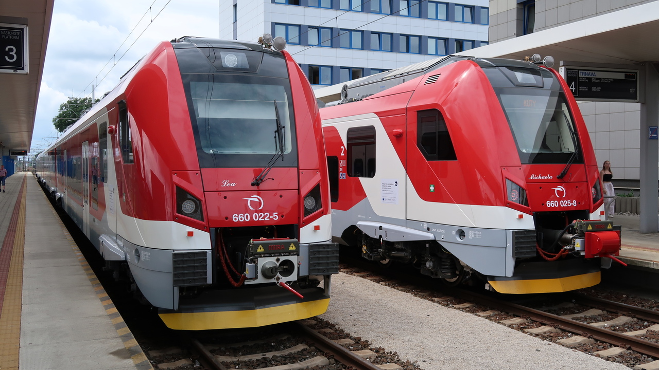 Slovensko opäť ukázalo slabinu železníc, príkladom sú nám Česi. V Pezinku rozhodli sekundy