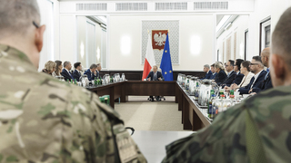 Poľský vzdušný priestor narušili ruské drony. Armáda ich zostrelila, stretla sa vláda aj bezpečnostná rada