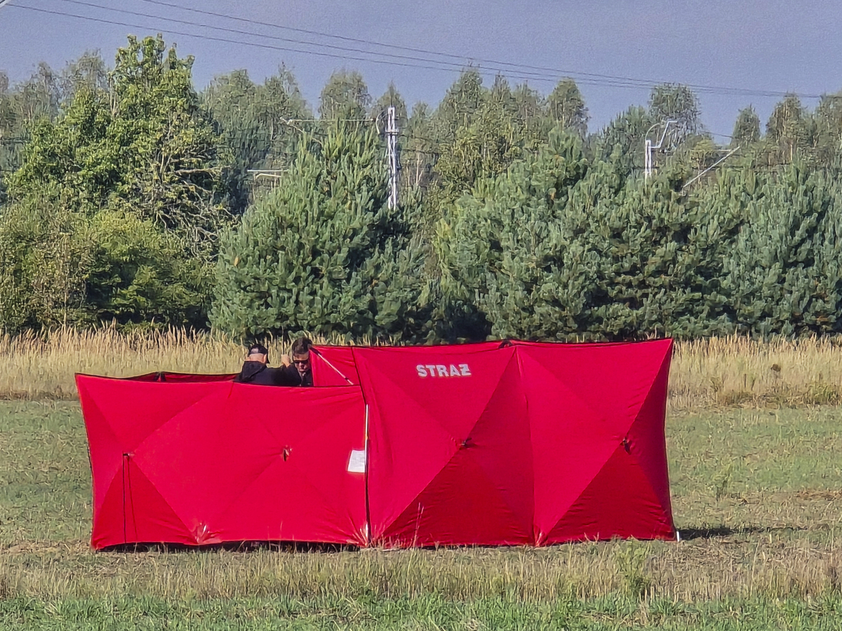 odpratávanie trosiek dronu.jpg
