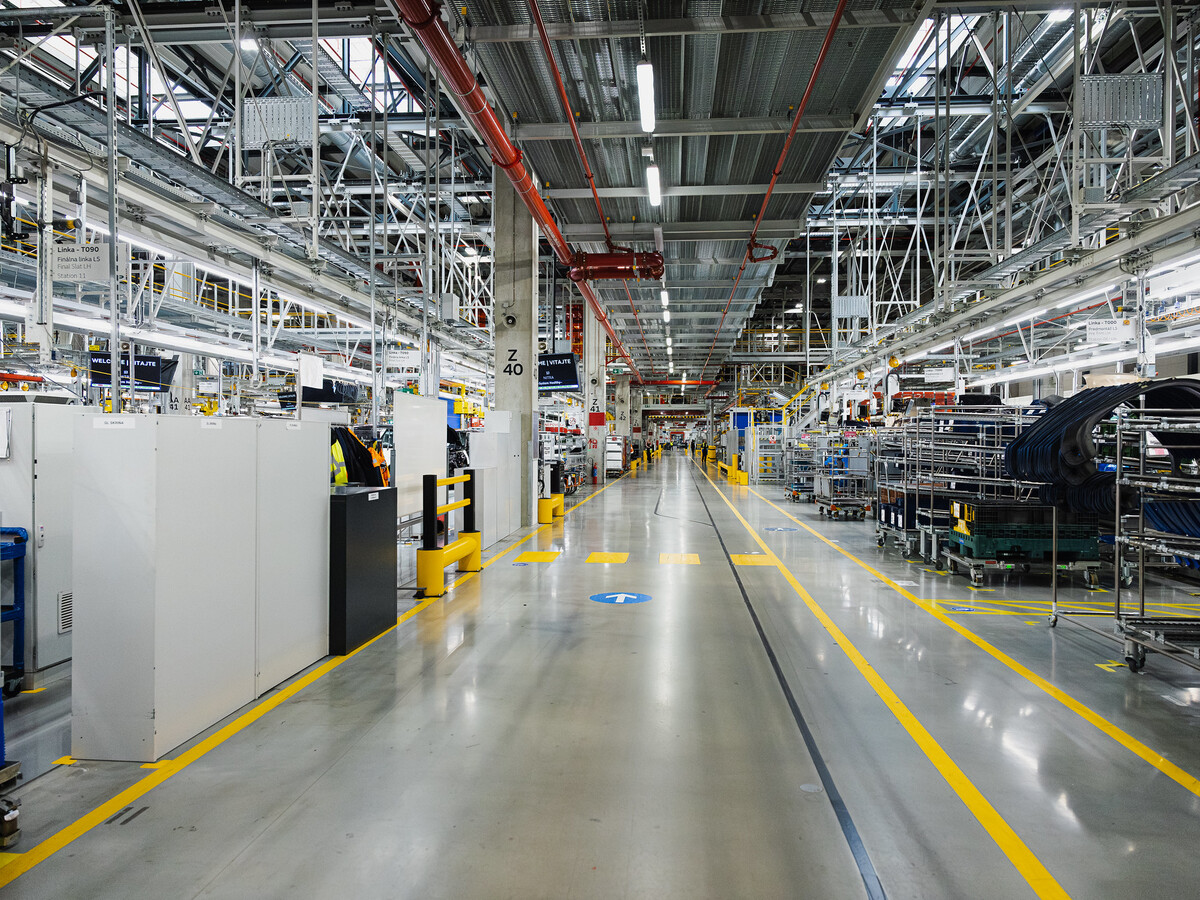 Jaguar Land Rover výroba automobilka 