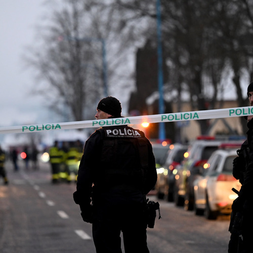 Spišská Stará Ves útok policajti polícia páska 