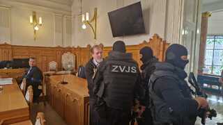 Pokračuje proces s atentátnikom Cintulom. Vypovedali ochrankári, jeden potvrdil strelcovu verziu