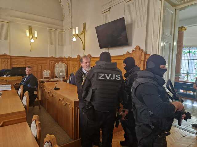 Pokračuje proces s atentátnikom Cintulom. Vypovedali ochrankári, jeden potvrdil strelcovu verziu