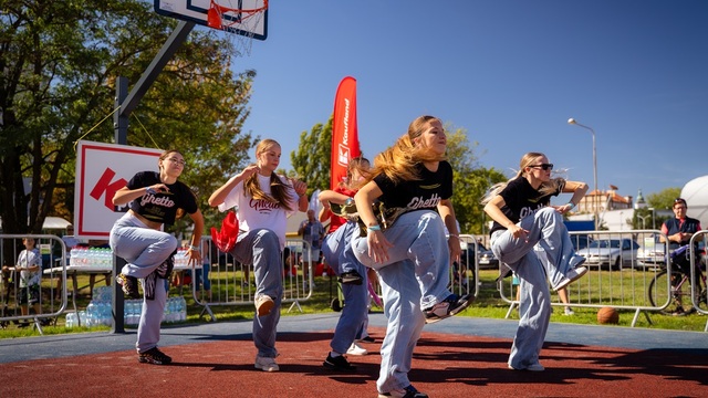 V Komárne to na novom športovisku žilo zábavou.jpg