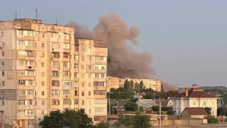 Na Ukrajine padali bomby aj drony. Cherson hlási obete, Sumy poškodené domy a pri jadrovej elektrárni hrozil výbuch