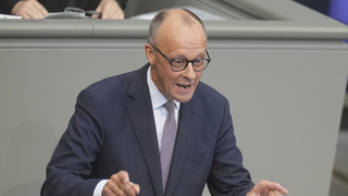 Merz zvoláva automobilový samit. Nemecké značky čelia clám, Číne aj elektromobilite, Slovensko je v pozore