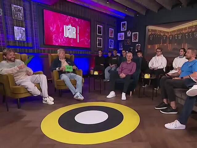 Netradičné spojenie umenia a športu. Ďurovčík aj Borbély futbal milujú. Ako zhodnotili výsledky Zlatej lopty 2025? 