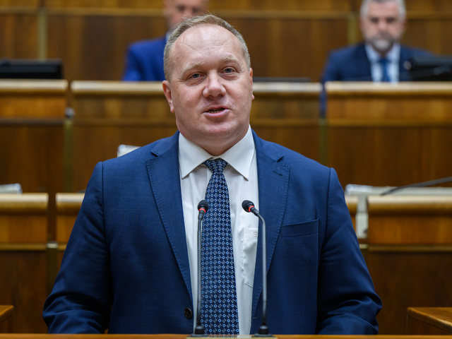 Vašečka odchádza z poslaneckého klubu Matovičovho hnutia. Zbohom dala aj celá Kresťanská únia