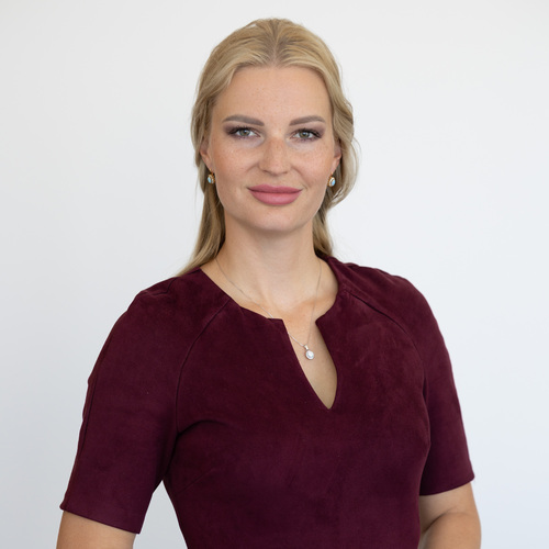 Hana Kostelníková.jpg