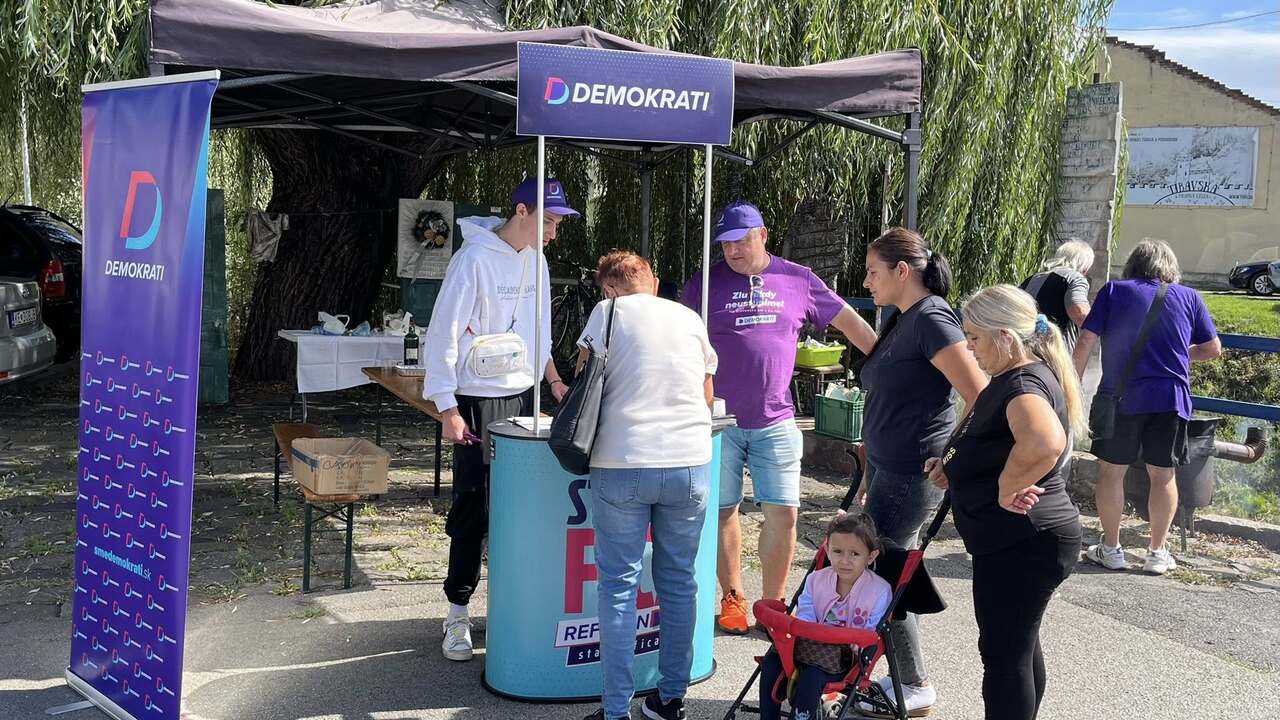 Dosť bolo Fica petícia