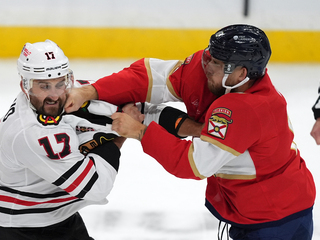 Blackhawks_Panthers_Hockey738143.jpg