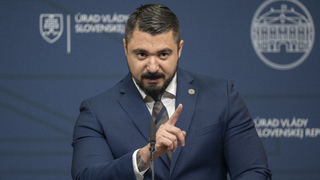 SaS: Gašpar po nehode volal šéfovi nitrianskej polície, ten prišiel v civile. Len som tadiaľ prechádzal, tvrdí riaditeľ