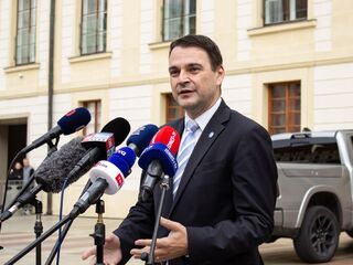 predseda strany Motoristi sebe Petr Macinka