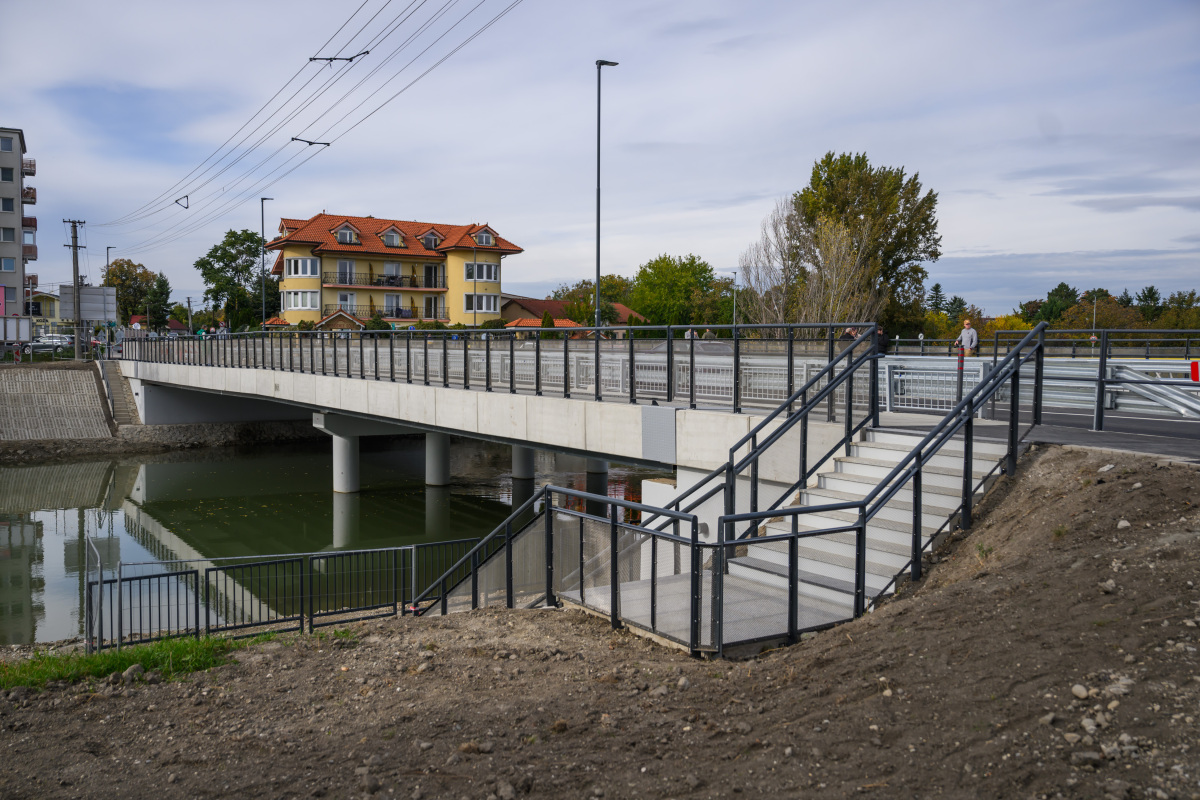 Hradská Vrakuňa most