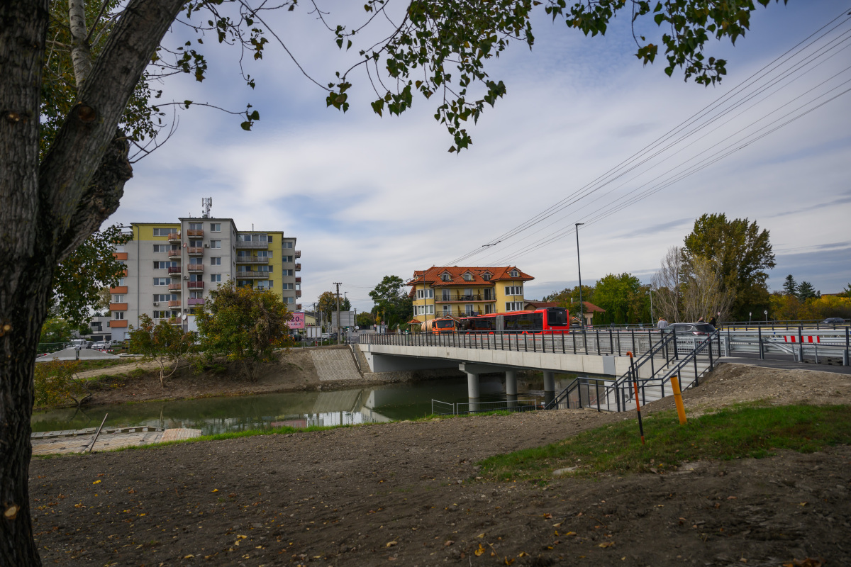 Hradská Vrakuňa most