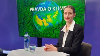 Prečo môže tričko stáť 4 eurá a aj tak skončí na smetisku? Barbara Jagušák radí, ako rozumne nakupovať, zmeniť šatník a chrániť planétu