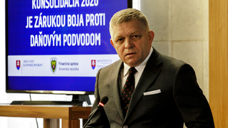 Bez faktúry? Nenormálne. V novej konsolidácii siahne Fico po daniach živnostníkov a zbytočných úradoch