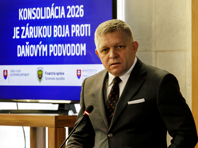 Bez faktúry? Nenormálne. V novej konsolidácii siahne Fico po daniach živnostníkov a zbytočných úradoch