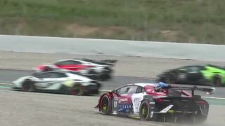 Štefan Rosina pokračuje vo víťaznej sérii. Po úspechu v GT2 sa blysol aj v prestížnom seriáli Super Trofeo