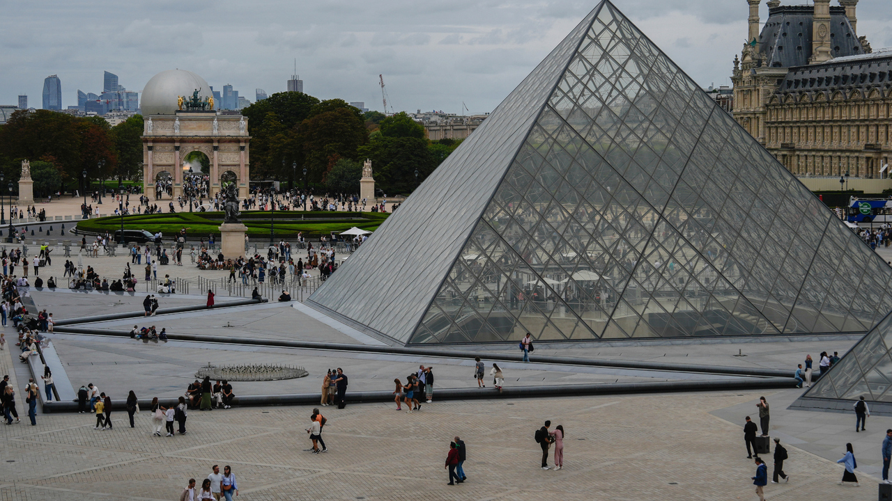 louvre Paríž
