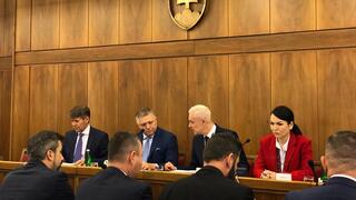 Fico mení postoj k sankciám. Slovensko ich asi podporí, žiada však lacnejšiu elektrinu a výnimky pre hybridy