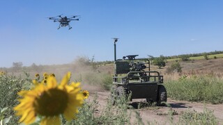 „Chceme sa vzdať,“ napísali na kartón. Ruskí vojaci po prvýkrát kapitulovali pred ukrajinským robotom