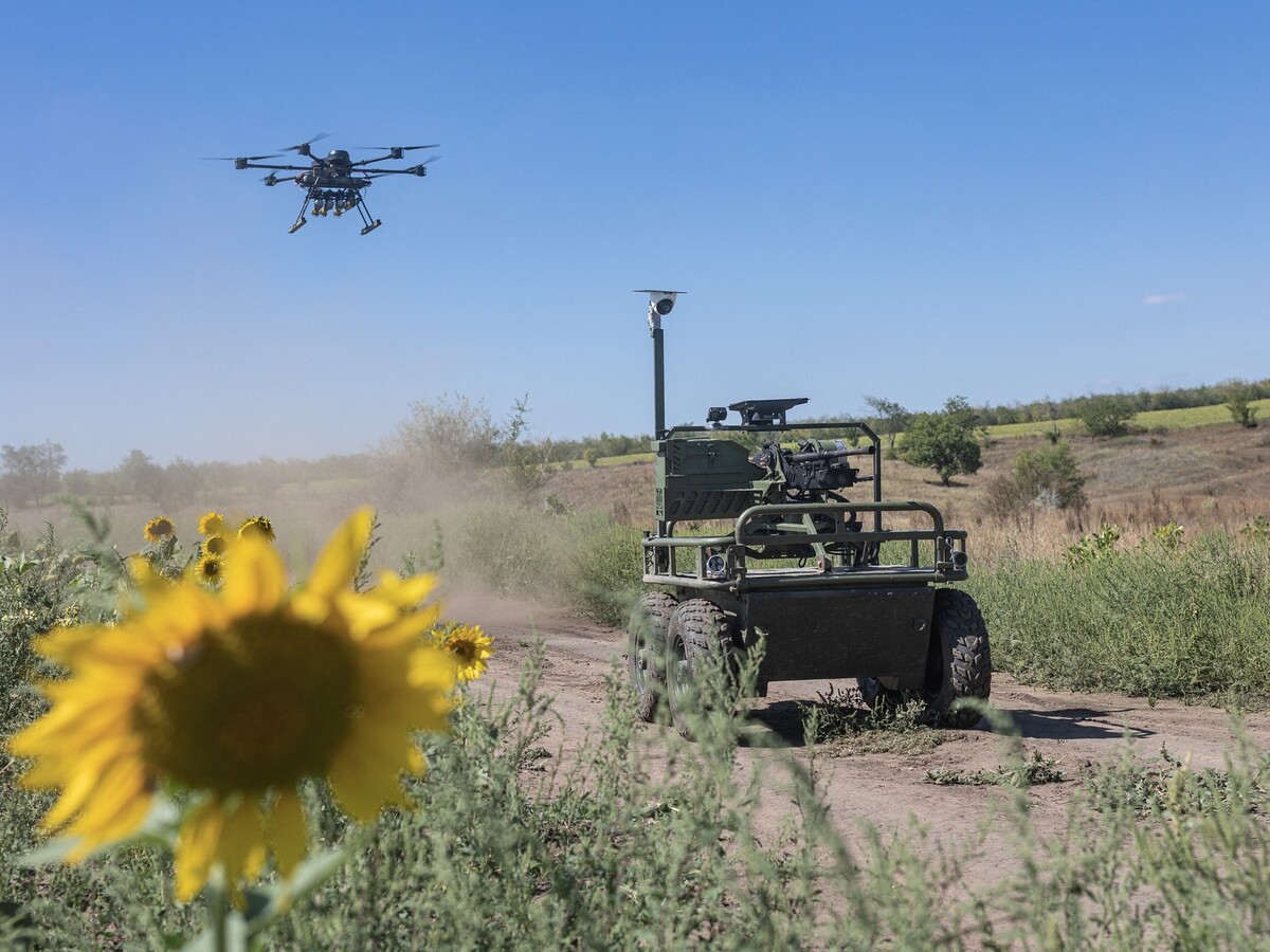 dron, robot