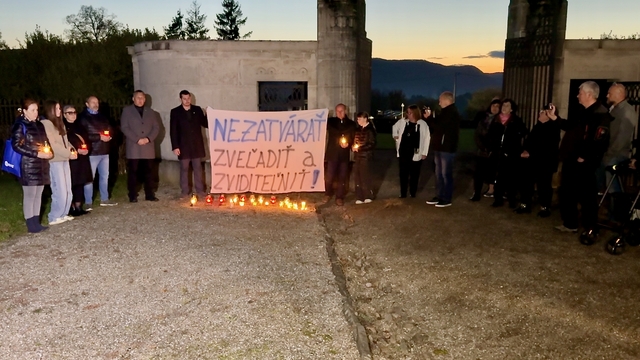 protest mauzóleum Krásnohorské Podhradie