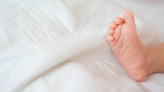 dieťa bábätko noha