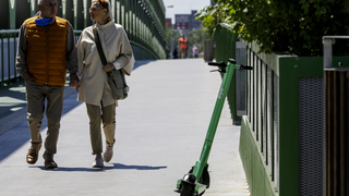 kolobežka chodník chodec chodci 