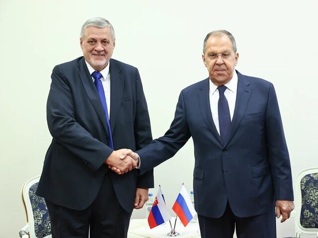 Ficov poradca Kubiš sa v Minsku stretol s Lavrovom. Zdôraznili význam dialógu a hospodárskej spolupráce