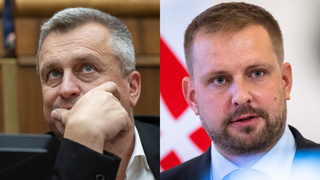 SNS bojuje proti Šaškovmu návrhu zakázať jednorazové e-cigarety. Danko predtým hovoril, že mu začali chutiť