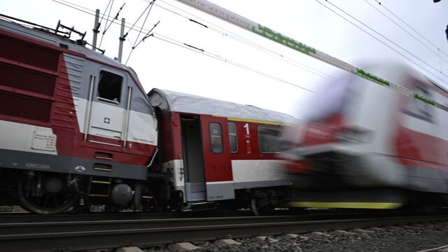 nehoda vlaky Pezinok