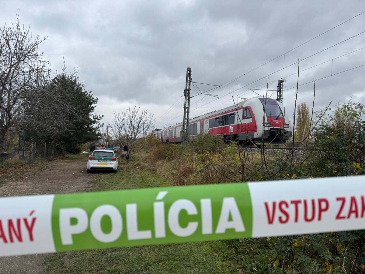vlaky nehoda Pezinok