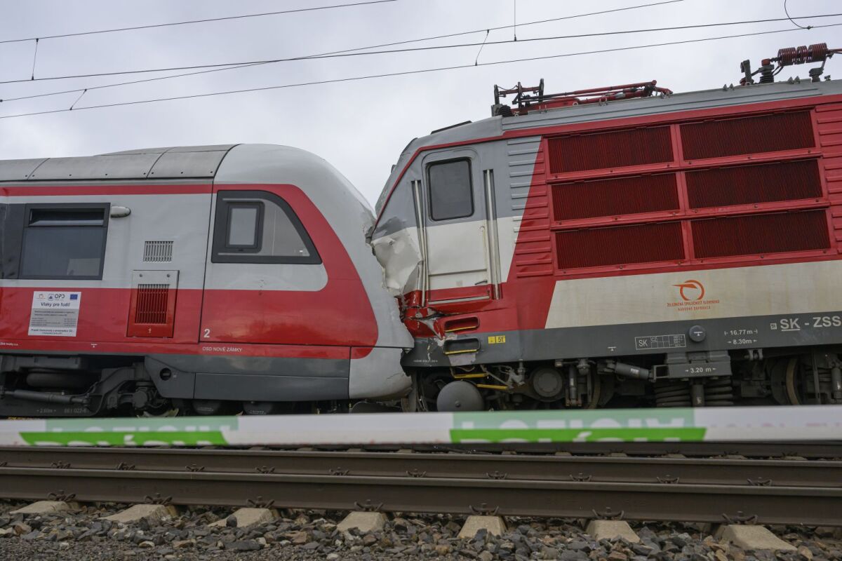 20251110_nehoda_vlaky_PK_002171815.jpg