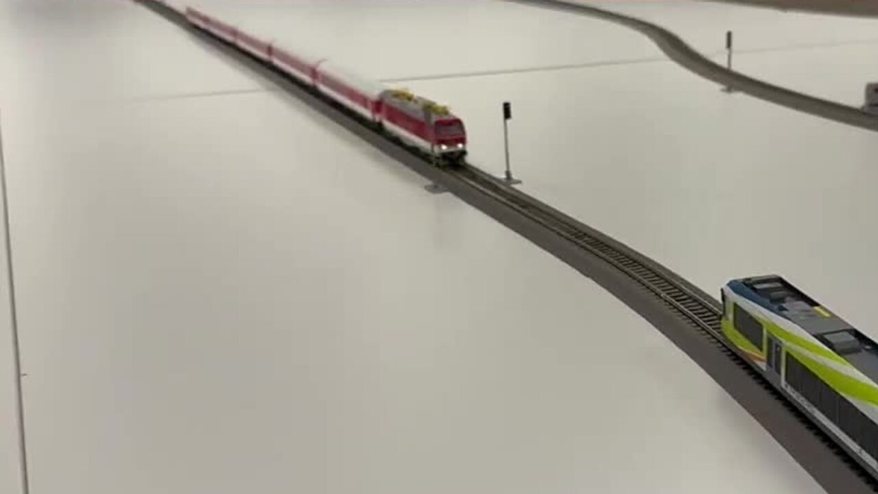 Simulácia nehody pri Pezinku. Žilinskí experti nám ukázali, ako došlo k zrážke vlakov