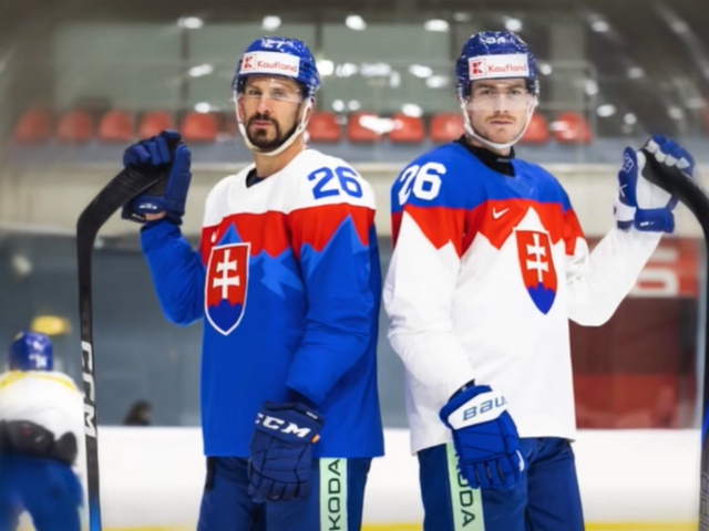 FOTO/VIDEO: Hokejisti ukázali nové reprezentačné dresy. Dominantným prvkom sú Tatry
